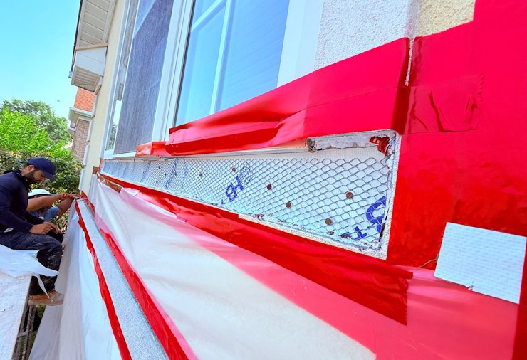 Rubber membrane and metal lath put on.