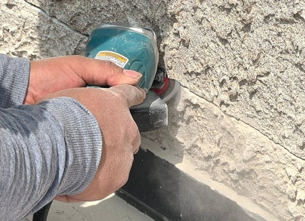 Stucco cut off with a diamond blade