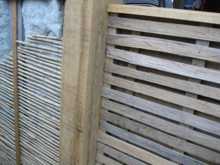 Hand
                          split wood lath and bamboo lath