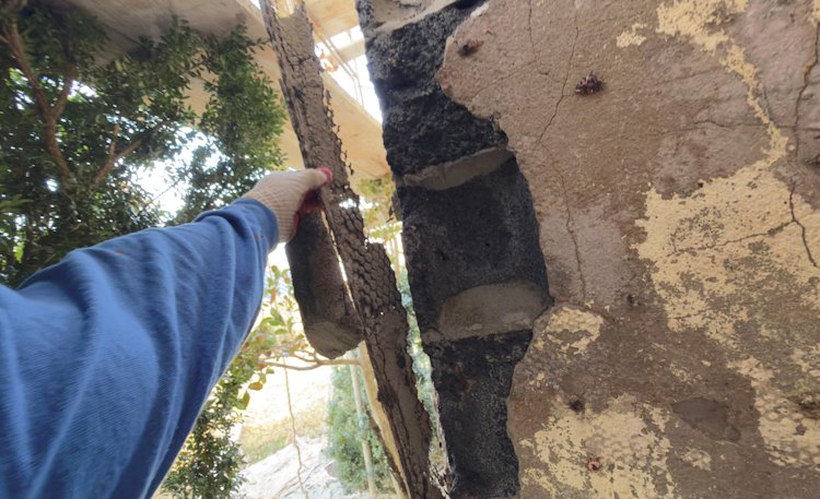 Badly deteriorated corner bead on this exterior stucco installation.